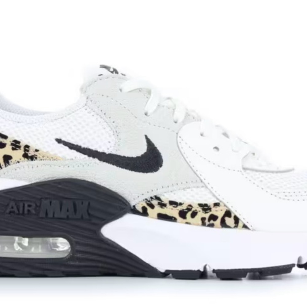 Nike Women's Air Max White and Black Sneakers